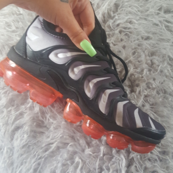 nike vapormax plus size 7